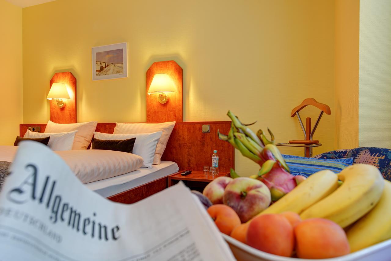 Hotel Elbinsel Free Parking Hamburg Eksteriør bilde