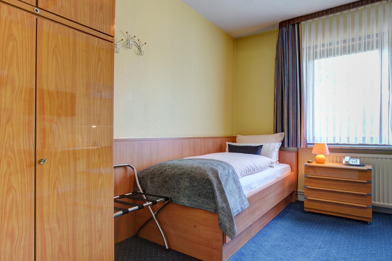 Hotel Elbinsel Free Parking Hamburg Eksteriør bilde