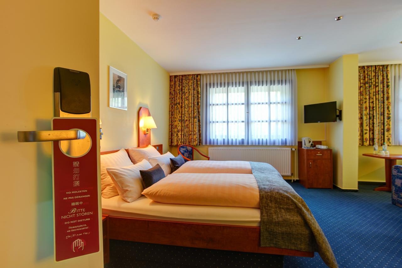 Hotel Elbinsel Free Parking Hamburg Eksteriør bilde