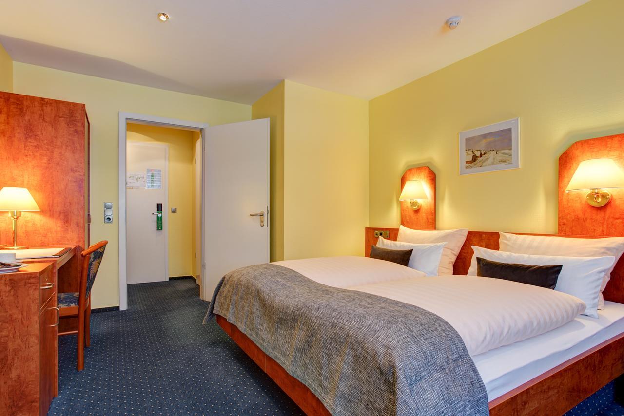 Hotel Elbinsel Free Parking Hamburg Eksteriør bilde