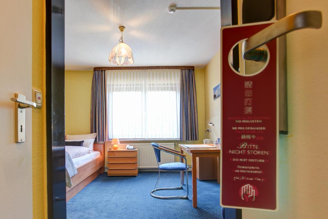 Hotel Elbinsel Free Parking Hamburg Eksteriør bilde